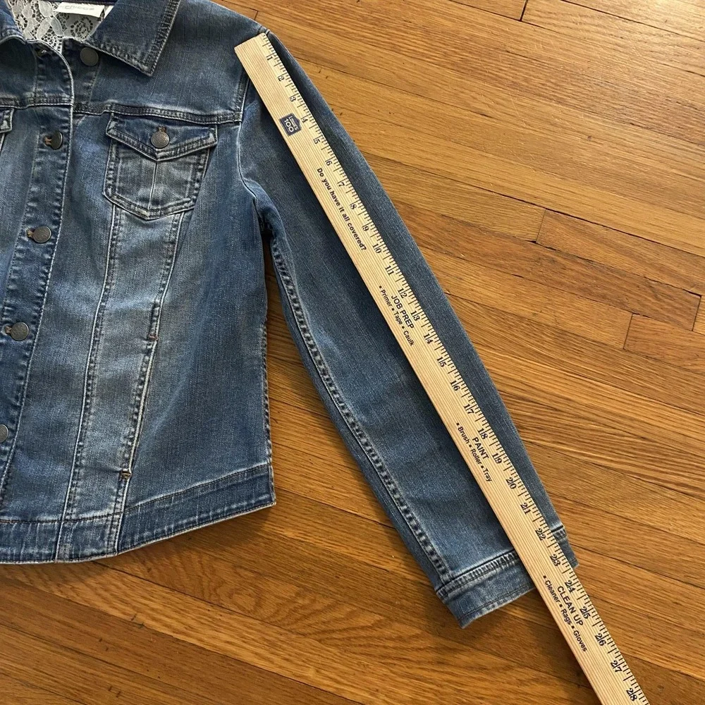 Chicos Jacket Womens 1 Medium Blue Denim Jean Lace Yoke Stretch Button Casual‎ - Picture 9 of 16